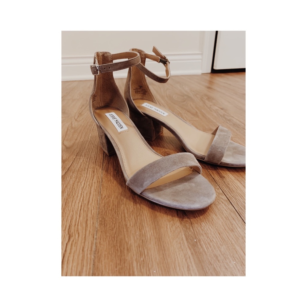 Steve Madden Irenee - Light Gray Suede Size 8